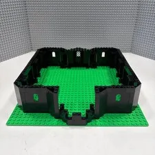 Lego Castle Black : Includes Walls (4444 + 30246 + 2345)  + Turrets + MORE !!