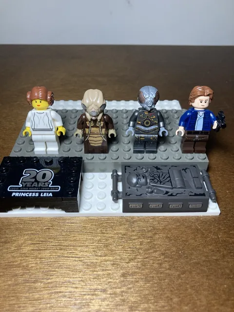 LEGO Star Wars Slave 1 20th anniversary Minifigs- Leia, Han, Zuckuss, 4-LOM