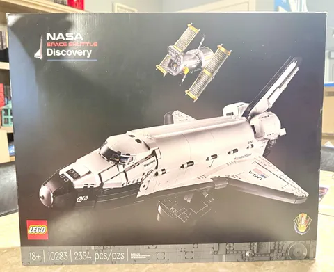 LEGO NASA Space Shuttle Discovery 10283 New