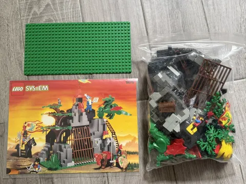 LEGO Castle 6076 Dark Dragon’s Den 100% Complete 
