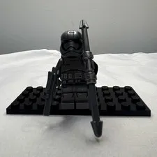 LEGO Minifigure Captain Phasma Star Wars w/ accessories🔥
