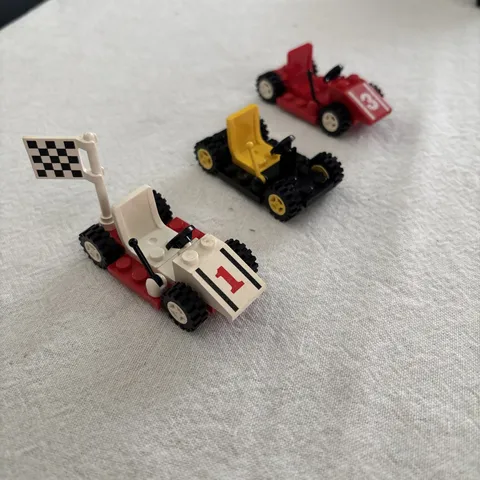 LEGO Lot Of VTG Race Car Pieces