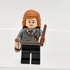 LEGO® Harry Potter™ Minifigure Hermione Granger Gryffindor w/ Wand & Broom