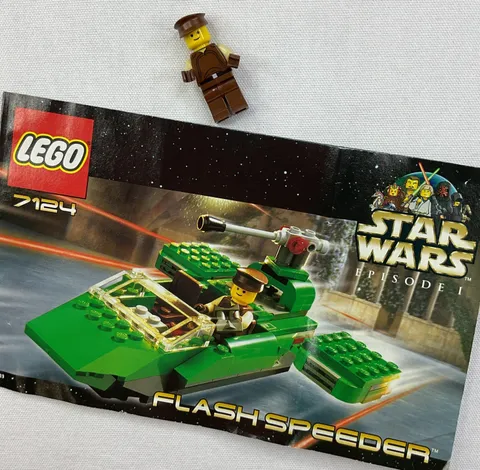 LEGO Star Wars Mini Figure Naboo Y2K Flash Speeder  7124 Instructions