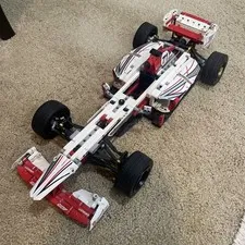 LEGO TECHNIC: Grand Prix Racer (42000)