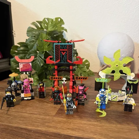 LEGO NINJAGO Prime Empire Gamer's Market 71708 Set w/ Minifigure, 218 pcs