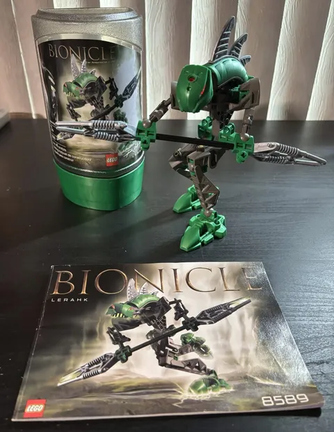 LEGO BIONICLE: Rahkshi Lerahk (8589) - with  canister and instructions