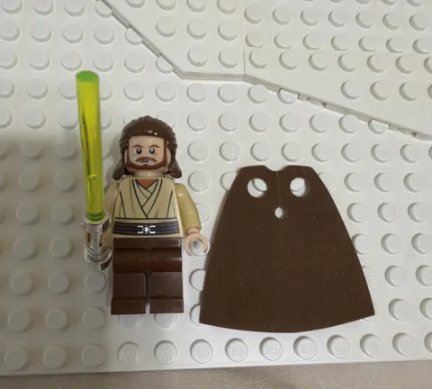 LEGO sw0322 Qui-Gon Jinn Star Wars Minifigure From Set 7961 - Brand New