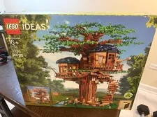 Brand NEW!  LEGO Ideas: Tree House (21318) Retired Set
