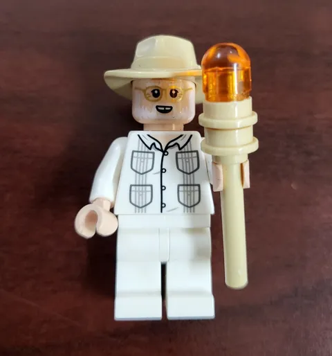 LEGO John Hammond Minifigures Minifigure White Outfit with Tan Hat and Torch 
