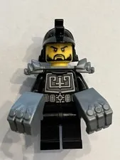 LEGO NINJAGO Tournament of Elements - Karlof w Fists Minifigure (njo0118a)