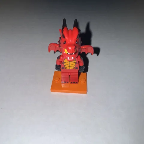 LEGO Dragon Suit Guy Minifigure Series 18 CMF 71021 col318 Red Dragon 2018