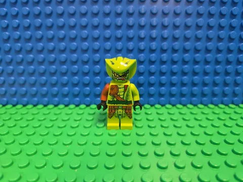 LEGO Lasha Minifigure Ninjago njo0206 10722 CMF Lot Rare Retired Vintage Ninja 