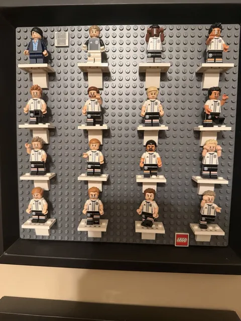 LEGO Thomas Muller Minifigure #13 DFB Series 71014 German Soccer Team CMF