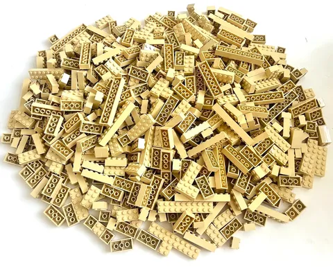 LEGO Bulk Lot of 650pcs Tan 2x2 2x3 2x4 2x6 etc 2456 3001 Sand