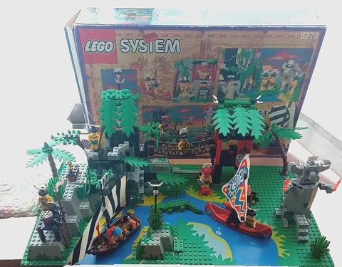 LEGO 6278 Enchanted Island Pirates Islanders 1994