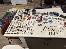 33 Lb LEGO Lot 75+ Minifigs RARE SETS Vintage StarWars & Black Monarch’s Castle