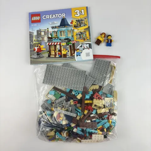 LEGO 31105 - 100% Complete Creator 3 In 1 Townhouse Toy Shop