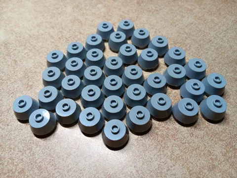 LEGO BULK LOT OF 36 LIGHT BLUISH GRAY 2X2 CONE TRUNCATED #98100