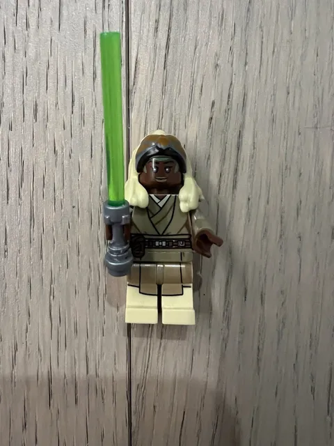 NEW Star Wars Jedi Stass Allie Custom Lego Minifigure with lightsaber 75016