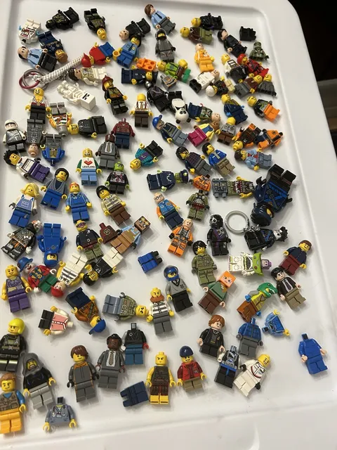 Huge Lego Mini Figure Lot 83 Plus Full Mini figures Plus Torso And Legs 