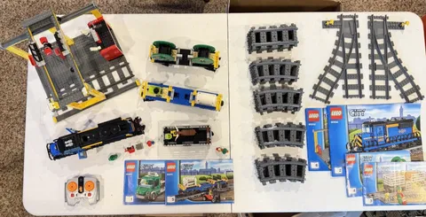 Lego City 60052 Cargo Train WORKS Incomplete -missing truck, girl & forklift
