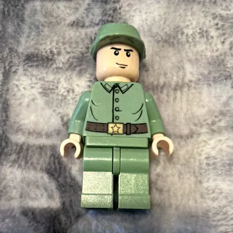 LEGO Indiana Jones Russian Guard minifig