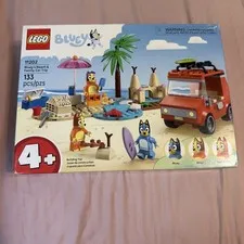 LEGO Bluey Bluey's Beach & Family Car Trip 11202 New & Sealed Bent Box