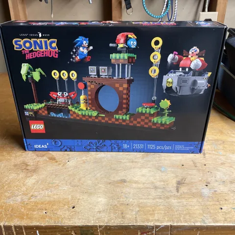 LEGO Ideas: Sonic the Hedgehog � Green Hill Zone (21331)