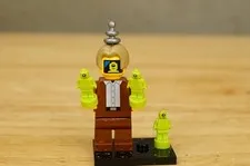 LEGO Space Alien Imposter Minifigure Series 26 CMF 71046 With Puppets