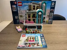 LEGO Icons 10260 Downtown Diner 2480 Pcs -丨With Instruction丨No box !