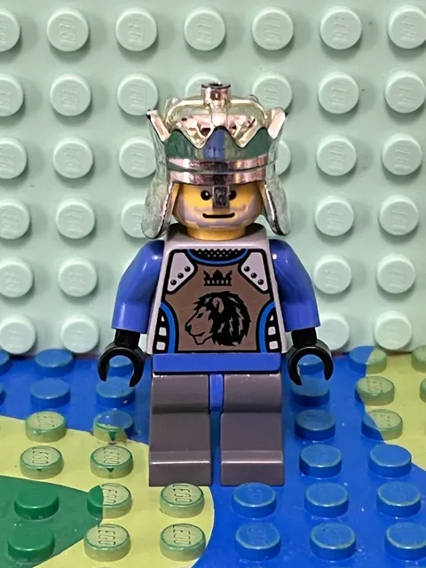 Lego Minifigures Castle Knights  Kingdom II King Mathias Cas258