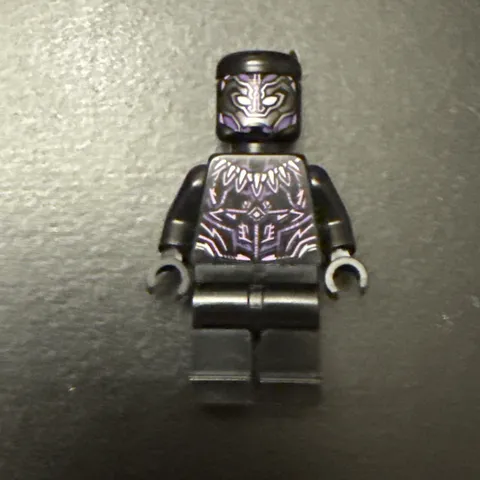 LEGO Black Panther minifigure (76192)