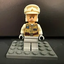 SUPER RARE LEGO UCS Echo Base Luke Skywalker