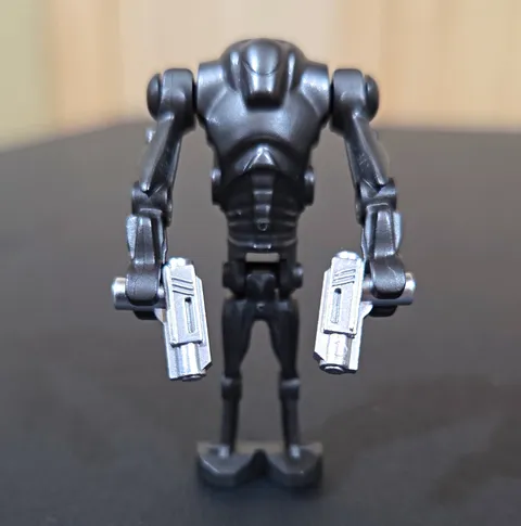 LEGO Black Battle Droid Minifigure w/ 2 Silver Blaster Accessories