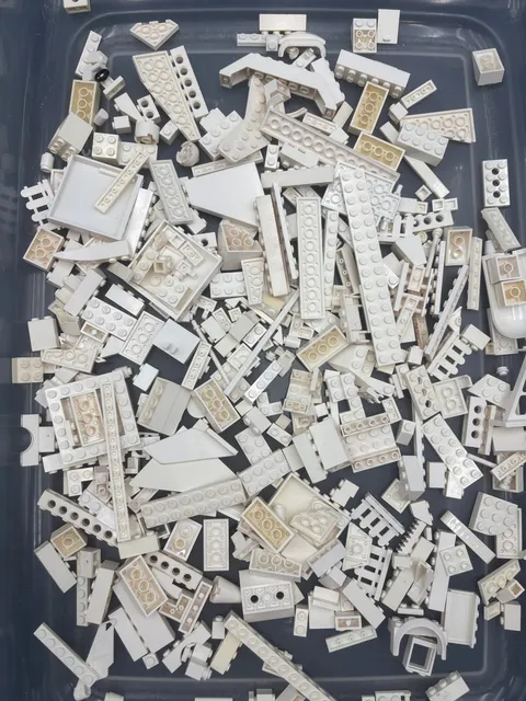 1 lb. Bulk Mixed White Legos - standard blocks and unique pieces (Lot L)