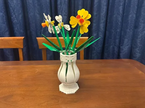 LEGO Daffodils (40747) – Botanical Collection