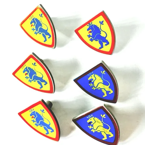 Vintage LEGO Lion Knight Shield Lot of 6 (lot1)