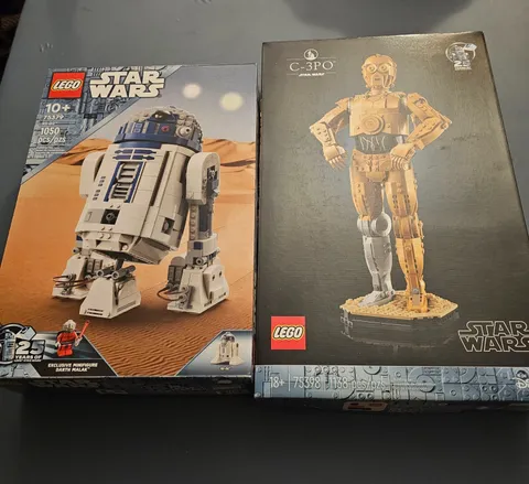 LEGO Disney Star Wars: C3PO (75398) and R2-D2 (75379) Bundle Set New In Boxes