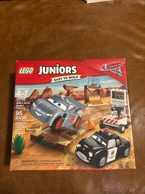 LEGO Juniors Cars 3 10742 Willy’s Butte Speed Training NEW SEALED Retired