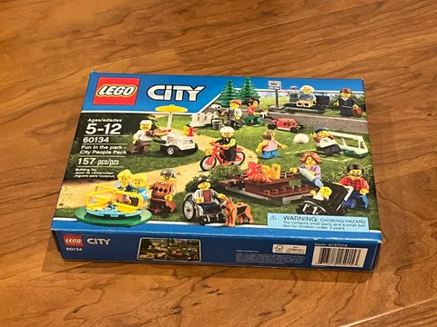 LEGO CITY: Retired City People Pack Fun in the Park (60134) Brand New
