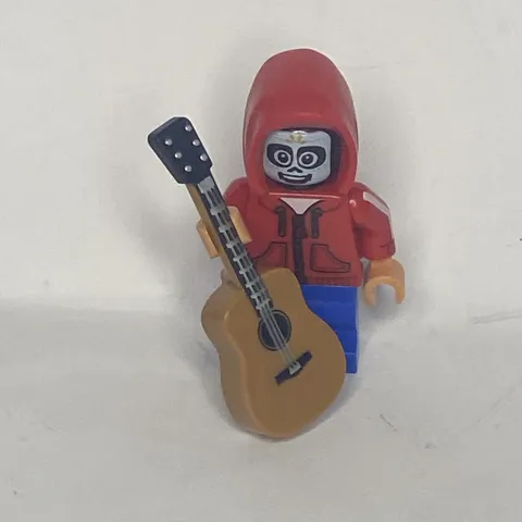 LEGO Disney Series 100 Minifigure Mini Fig Figure 71038 Miguel From Coco