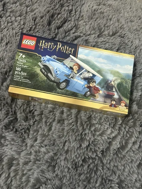 LEGO Harry Potter: Flying Ford Anglia (76424)
