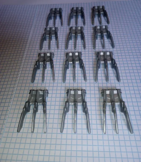 12 Bionicle Lego 61806 Pearl Light Gray Small Claw Hand w/ Axle Hole or foot 12