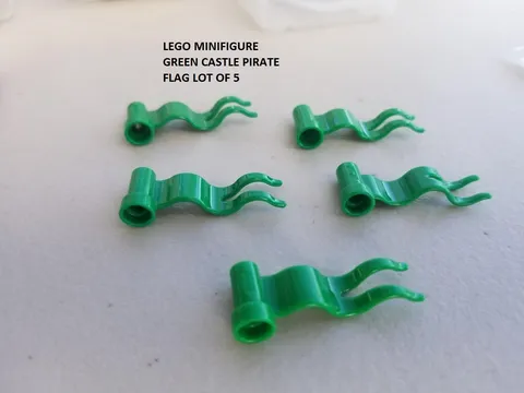 LEGO Minifigure Green Castle Pirate Flag Lot OF 5