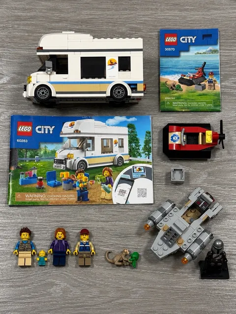 3 LEGO Sets Bundle LEGO Star Wars LEGO City