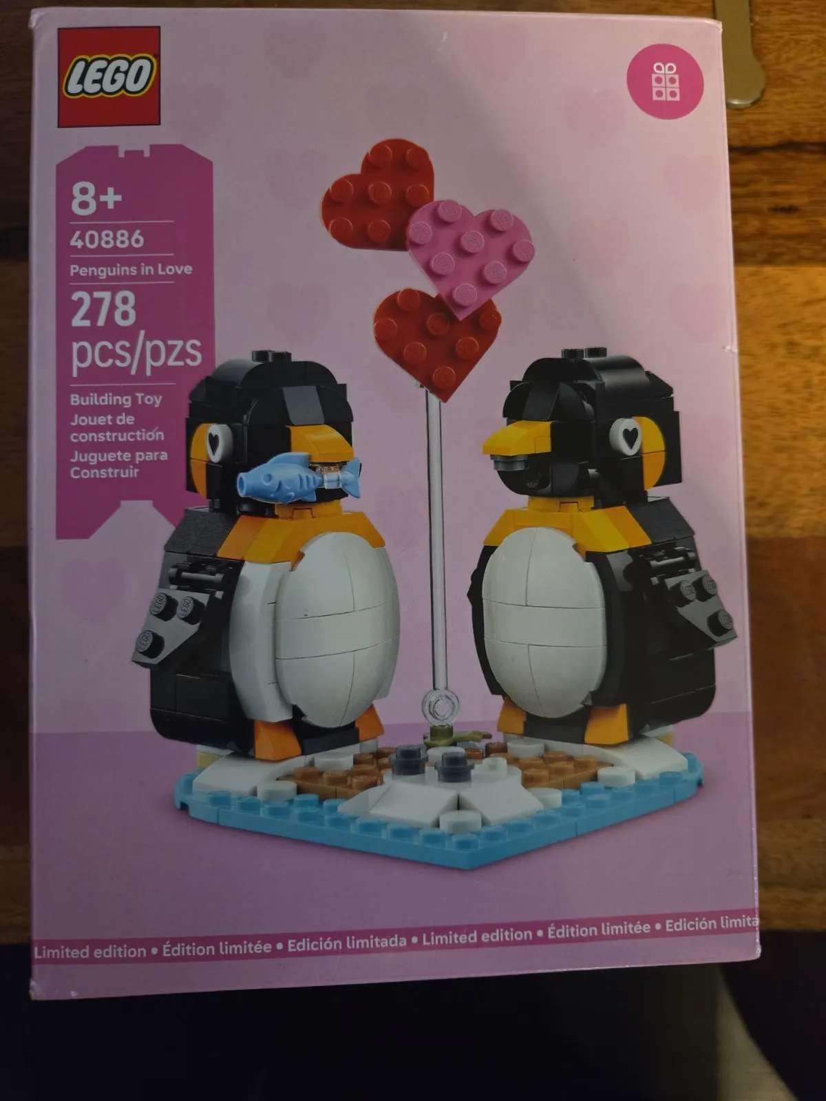 LEGO 40886 Penguins in Love Limited Edition Valentine's Day