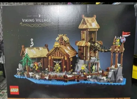 LEGO 21343 Viking Village - NEW SEALED