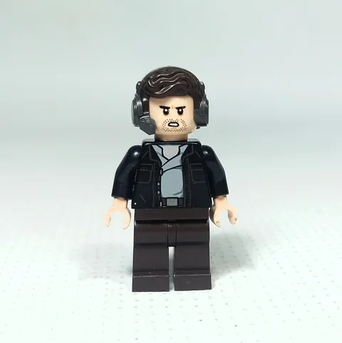 LEGO 2018 STAR WARS SW0890 CAPTAIN POE DAMERON WITH HEADSET 75202 MINI FIGURE