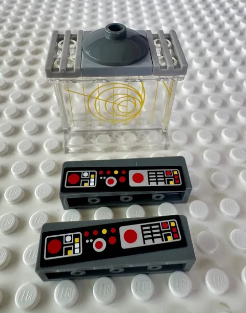 LEGO Star Wars Hoth Echo Base Parts (See Photo) 30413pb058 & 60581pb100